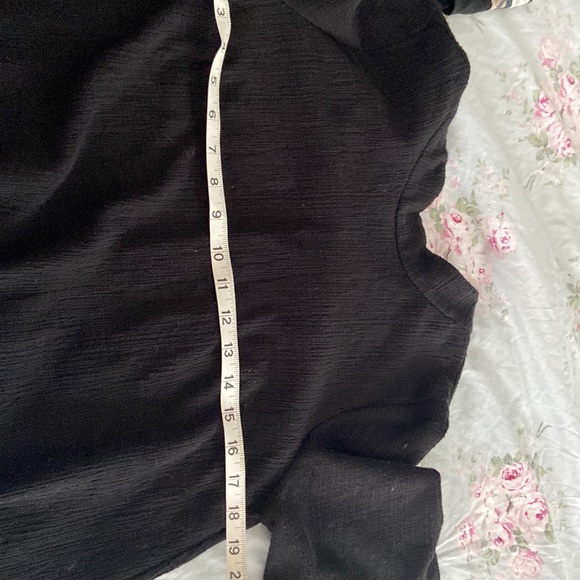 Anthropologie M Top with Tieback - Picture 5 of 7